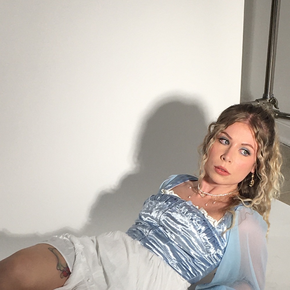 Meet your Posher, Michaela